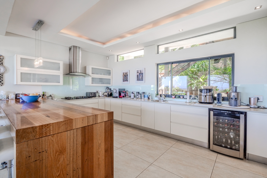 6 Bedroom Property for Sale in Camps Bay Western Cape